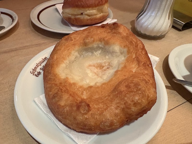 Schmalznudel - Cafe Frischhut